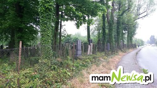 Gmina chce przejąć zaniedbany cmentarz