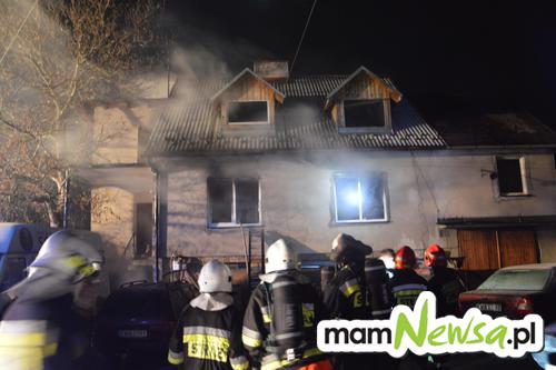 W nocy strażacy gasili pożar budynku na Beskidzkiej [AKTUALIZACJA]