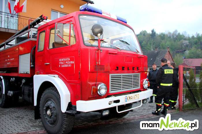 Radni przekazali pieniądze na zakup nowego wozu strażackiego