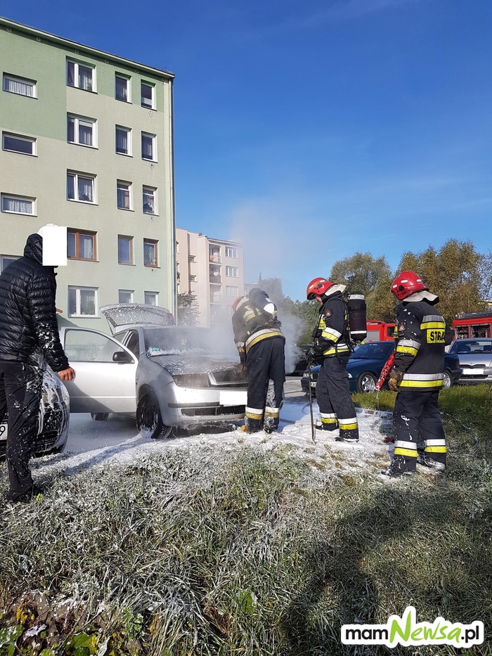 Groźny pożar samochodu w Andrychowie [FOTO]