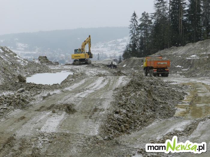 Mimo zimy trwa budowa nowej drogi pod Tatry [FOTO]
