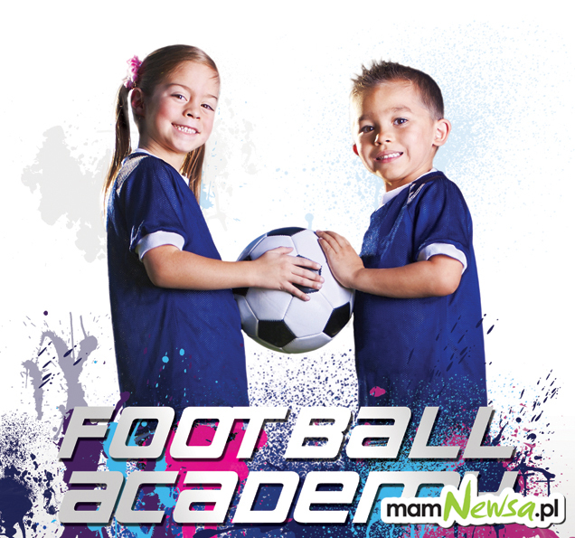 Football Academy prowadzi nabór dziewczynek oraz chłopców.