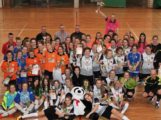 Pierwszy turniej żeńskiej piłki w Andrychowie