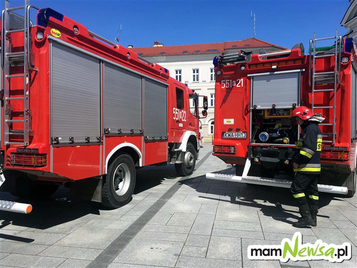 Trzy zastępy strażaków na rynku w Wadowicach. Co się stało?