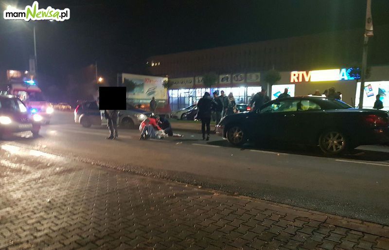 Dwie osoby potrącone przez samochód na głównej ulicy