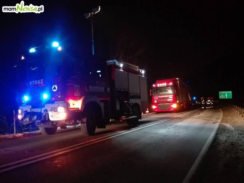 Pracowita noc dla służb ratowniczych: pożar, wypadki drogowe