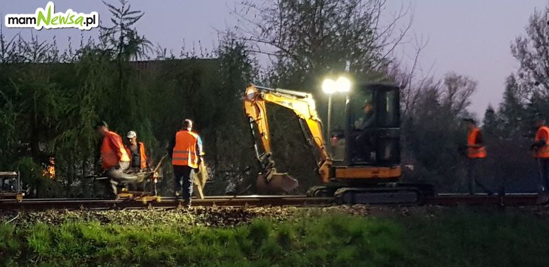 Trwa remont linii kolejowej. Pracują nawet w nocy