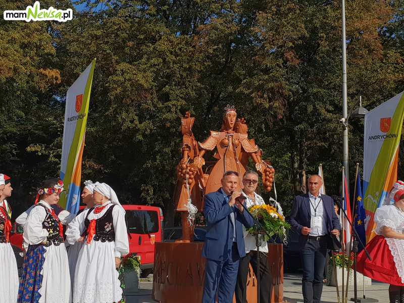Czeska rzeźba odsłonięta w centrum Andrychowa [FOTO]