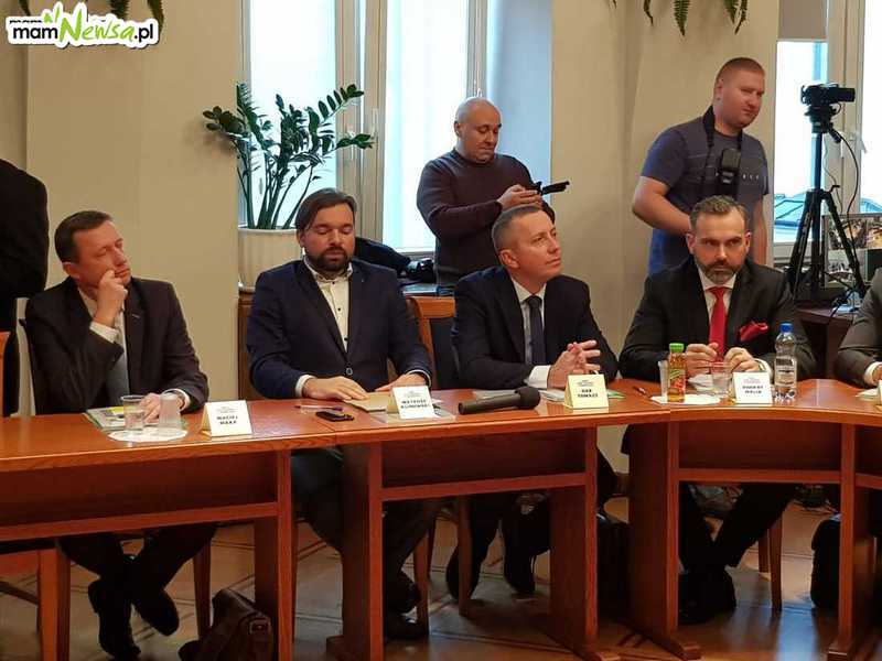 Nowy burmistrz podobno nie znalazł 93 mln zł pozyskanych dla gminy przez poprzednika
