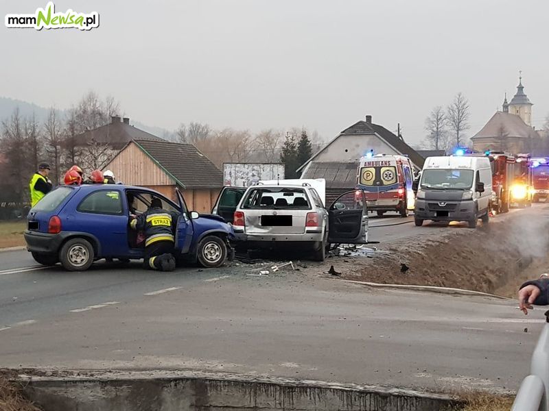 Wypadek na trasie Andrychów - Wadowice [FOTO] [AKTUALIZACJA]