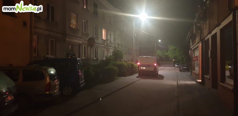 Atak nożownika w centrum Andrychowa, poszkodowany trafił do szpitala