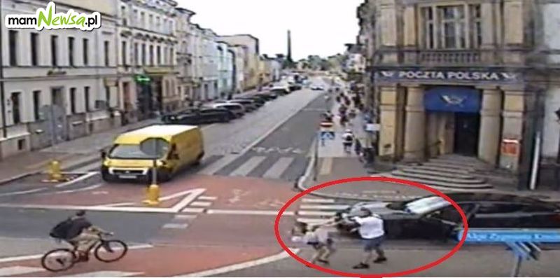 Zatrzymano kierowcę porsche, który pobił kobietę na przejściu dla pieszych