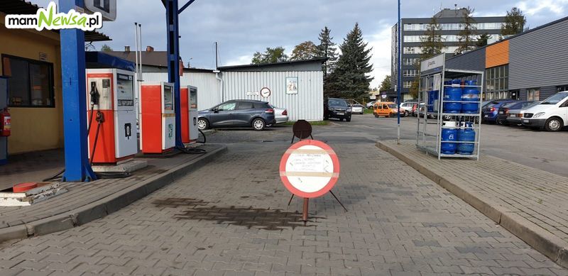 Zamknięta stacja paliw w Andrychowie