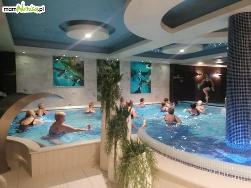 Zajęcia aerobiku/gimnastyki w wodzie w basenie krytym ośrodka Czarny Groń Hotel&SPA dla Gospodyń SGW