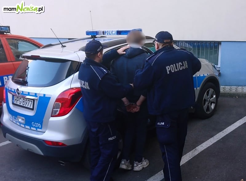 Fałszywy policjant zatrzymany przez prawdziwych policjantów, pieniądze odzyskane