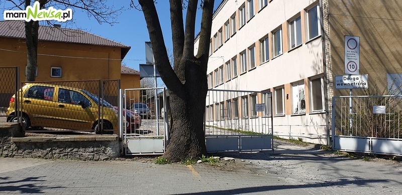 Nikt nie chce kupić poszpitalnych budynków w centrum Wadowic