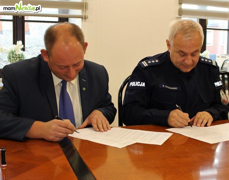 Burmistrz podpisał porozumienie z komendantem policji