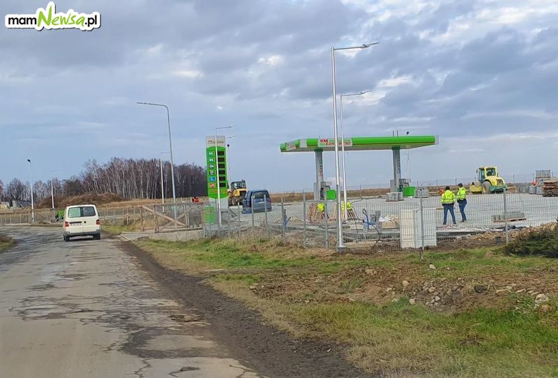 Nowa stacja paliw na granicy Andrychowa z Wieprzem