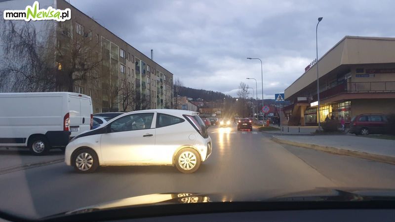W Andrychowie samochody same wyjeżdżają z parkingów