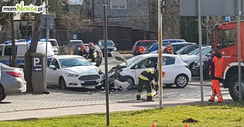 Wypadek na skrzyżowaniu w Andrychowie [FOTO]