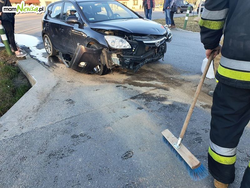 Zderzenie dwóch aut w Mucharzu