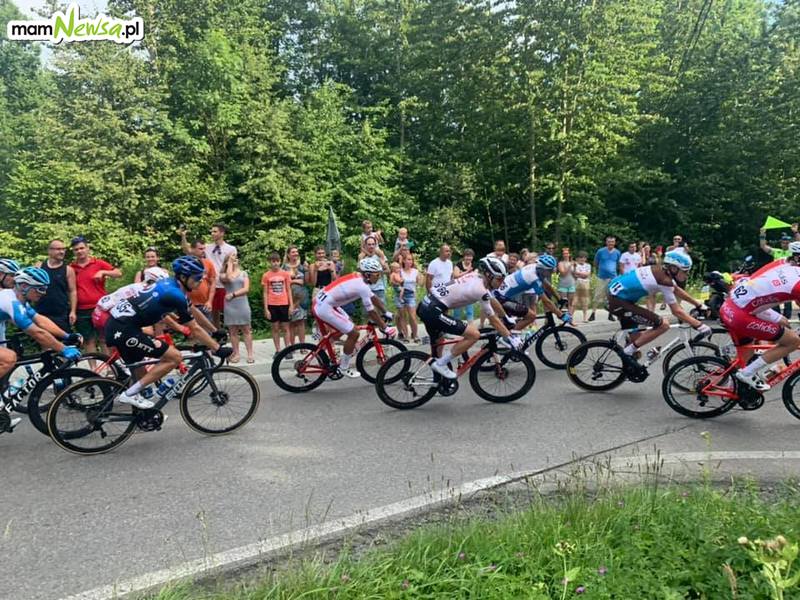 Setki osób kibicowały kolarzom podczas ostatniego etapu Tour de Pologne