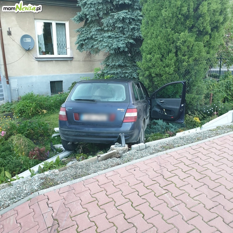 Pijany kierowca wjechał w ogrodzenie