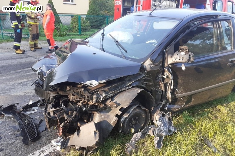 Poważny wypadek. 19latek zasnął za kierownicą mamNewsa.pl
