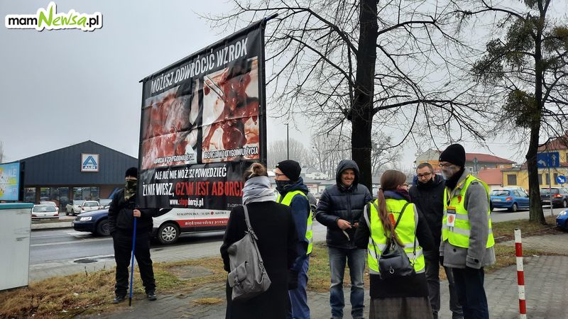 Manifestacja antyaborcyjna w centrum Andrychowa [VIDEO]