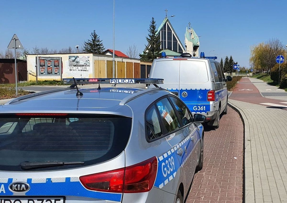 27-latek zatrzymany za zniszczenie auta i pobicie jego właściciela w Andrychowie
