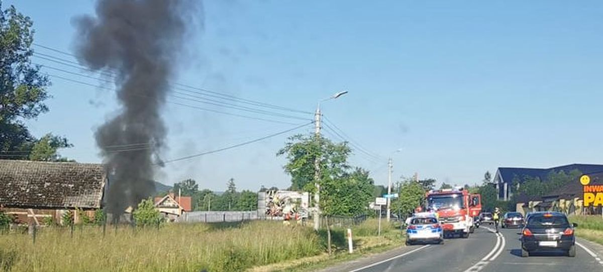 Pożar samochodu w rejonie parku miniatur
