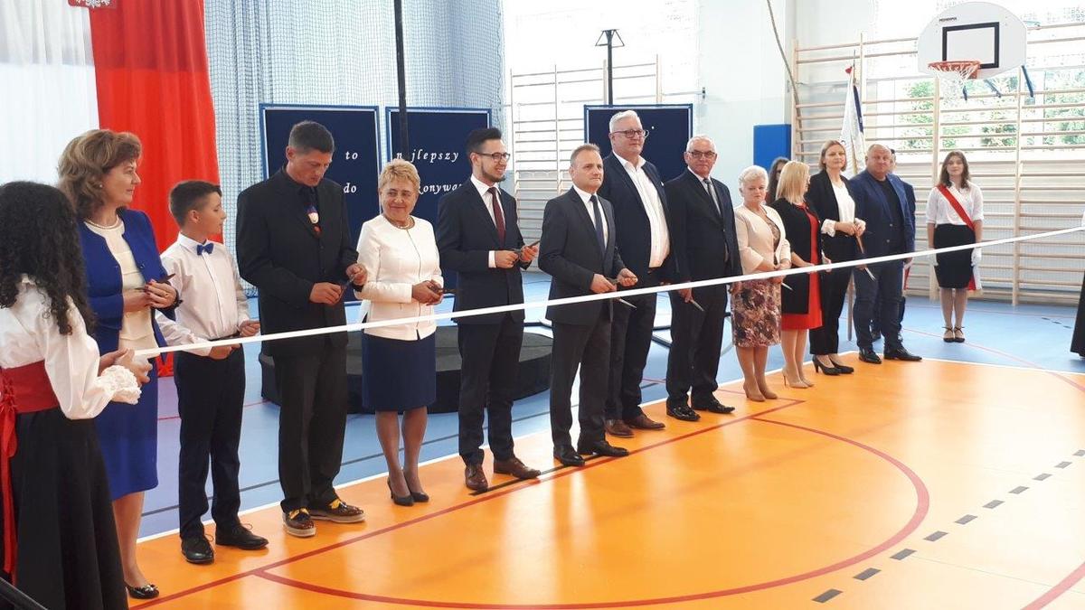 Tak otwierano nową salę gimnastyczną w gminie Wieprz [FOTO]