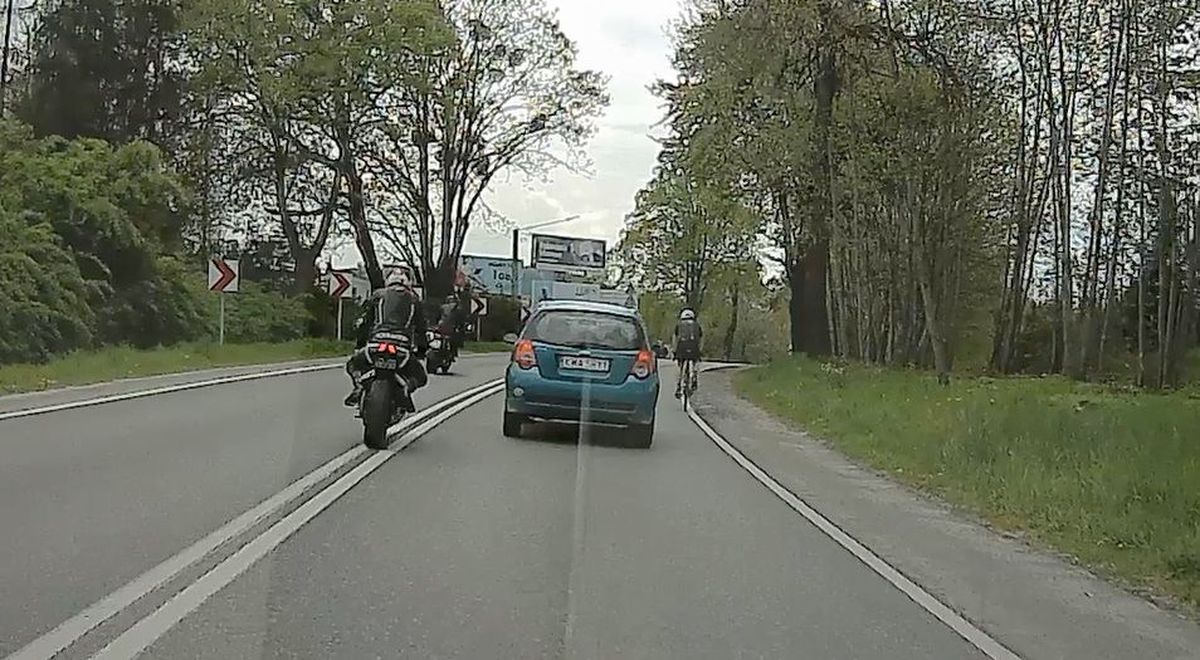 Szalona jazda na motocyklach [VIDEO]