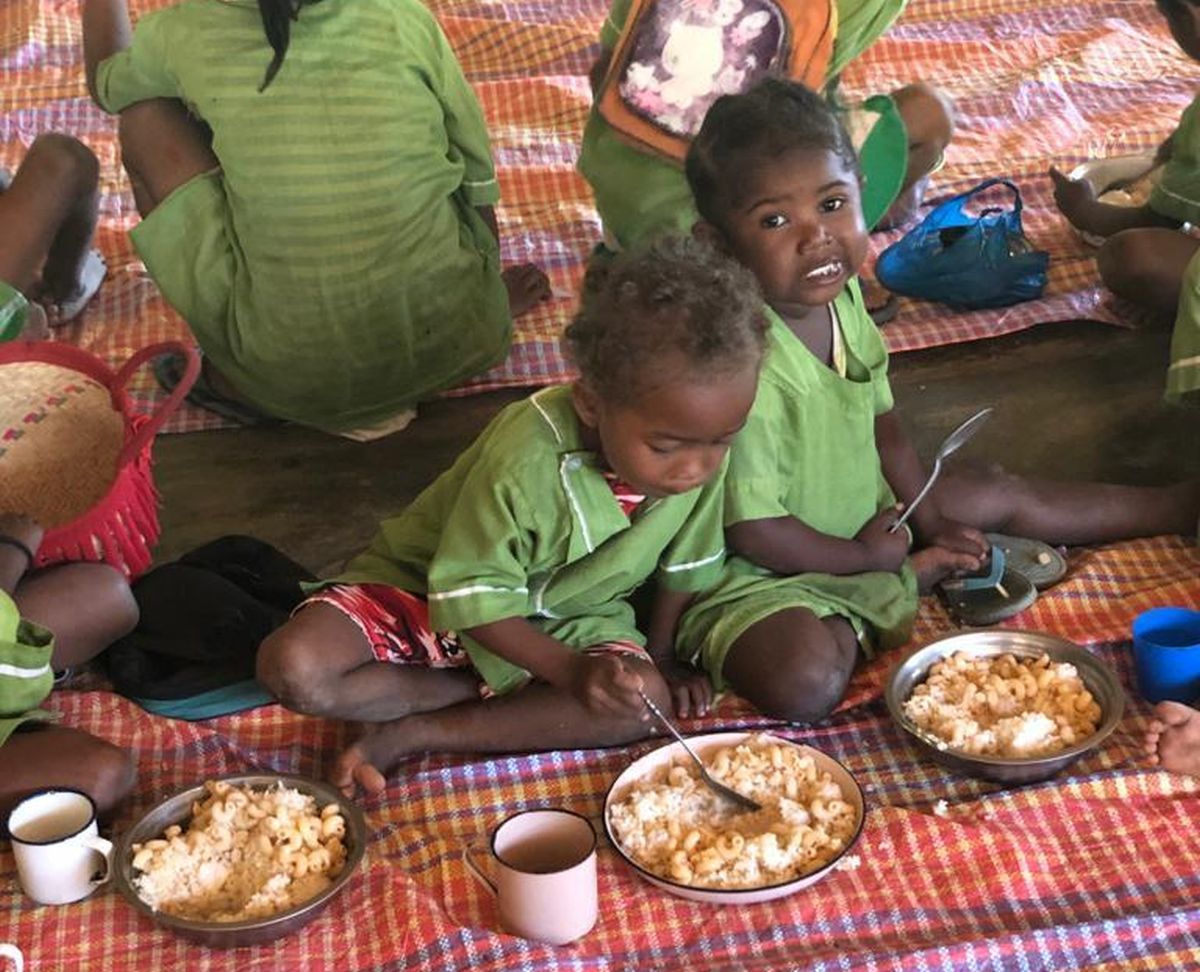 Próbują ocalić choć część dzieci cierpiących głód