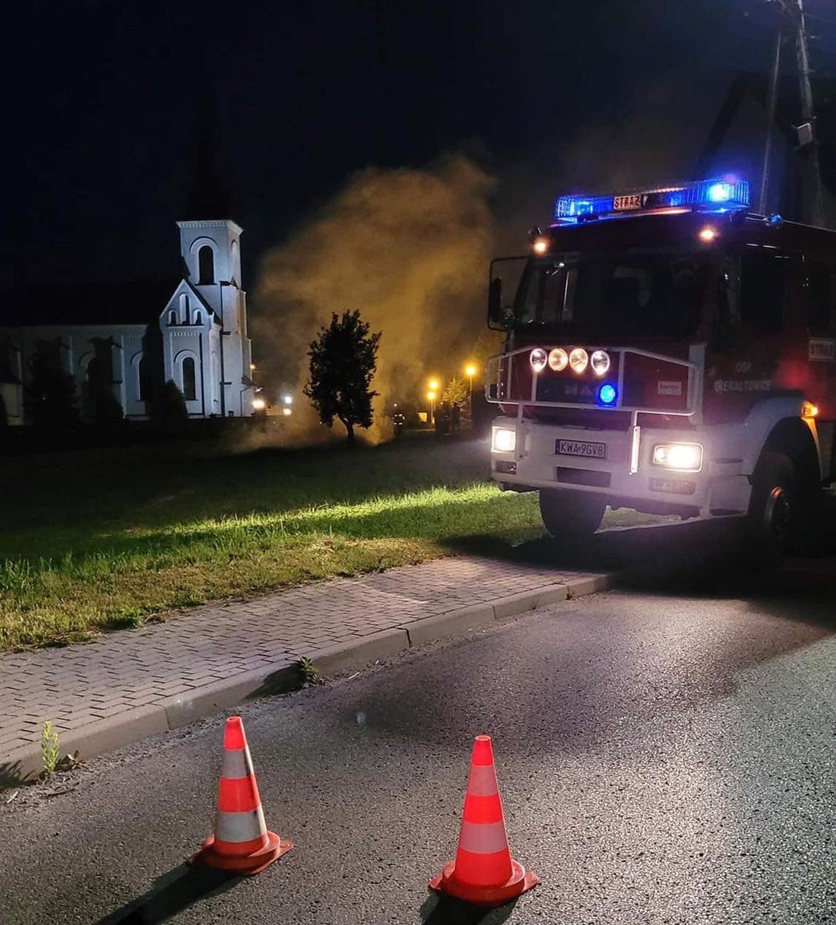 Nocne interwencje strażaków w Andrychowie i Gierałtowiczkach