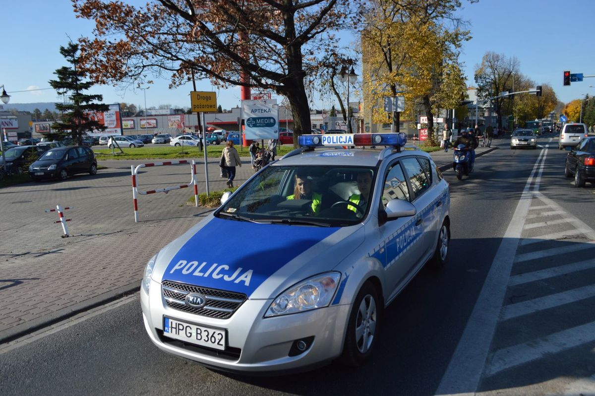 Policja chce porozmawiać o bezpieczeństwie w nocy w centrum Andrychowa