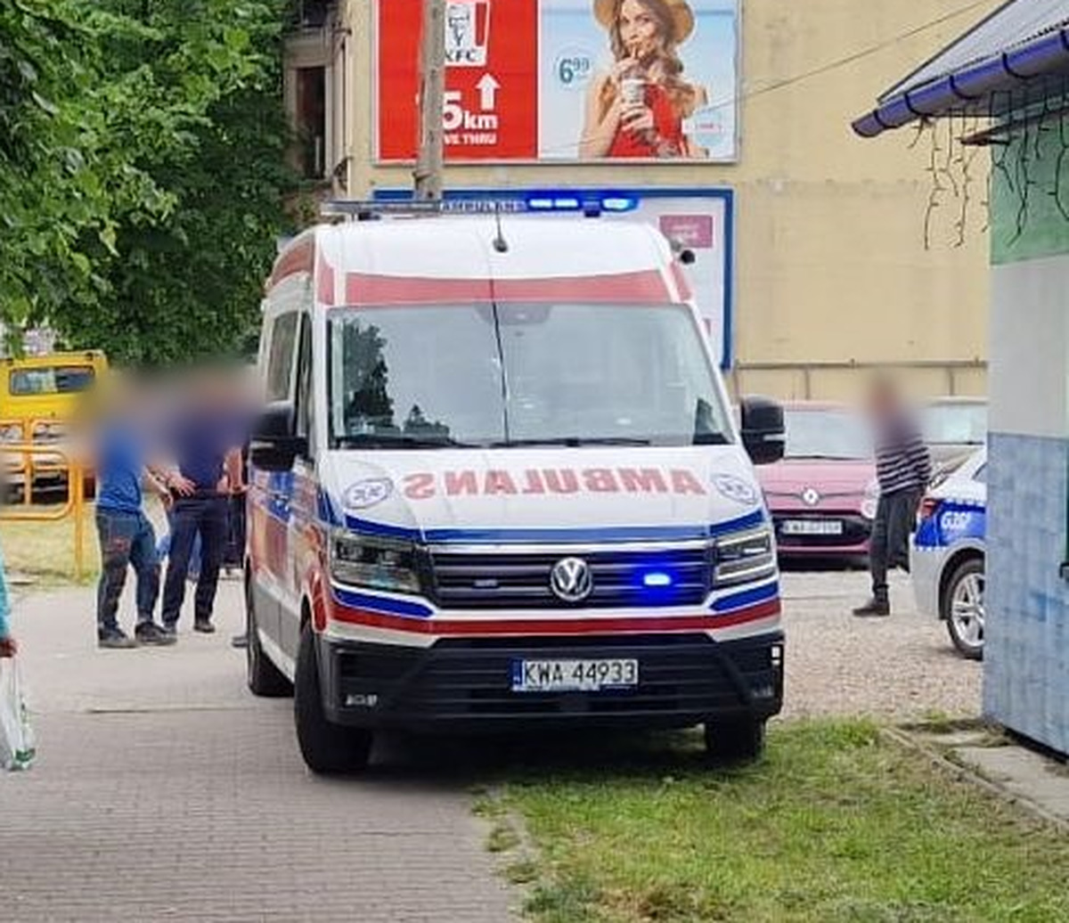 Interwencja pogotowia i policji na Krakowskiej