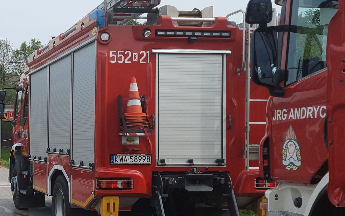 Pożar w Kętach, interweniują strażacy z kilku jednostek
