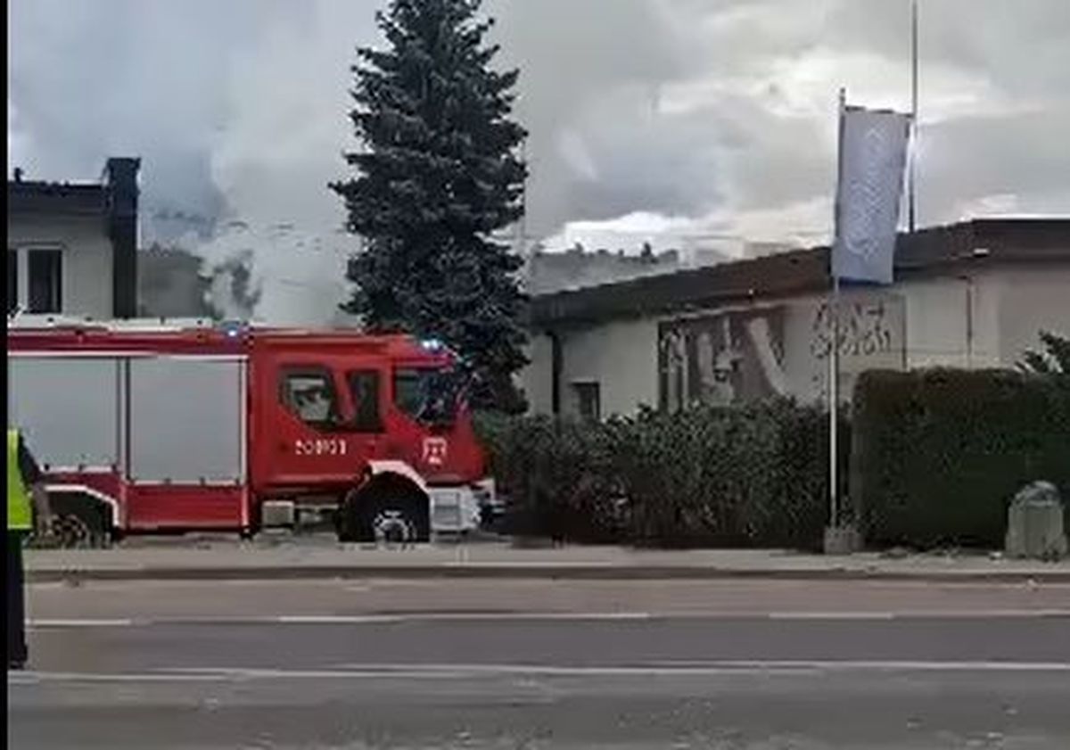 Pożar w zakładzie meblarskim