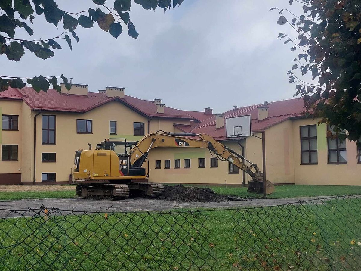 Ruszyła budowa przy szkole w Roczynach