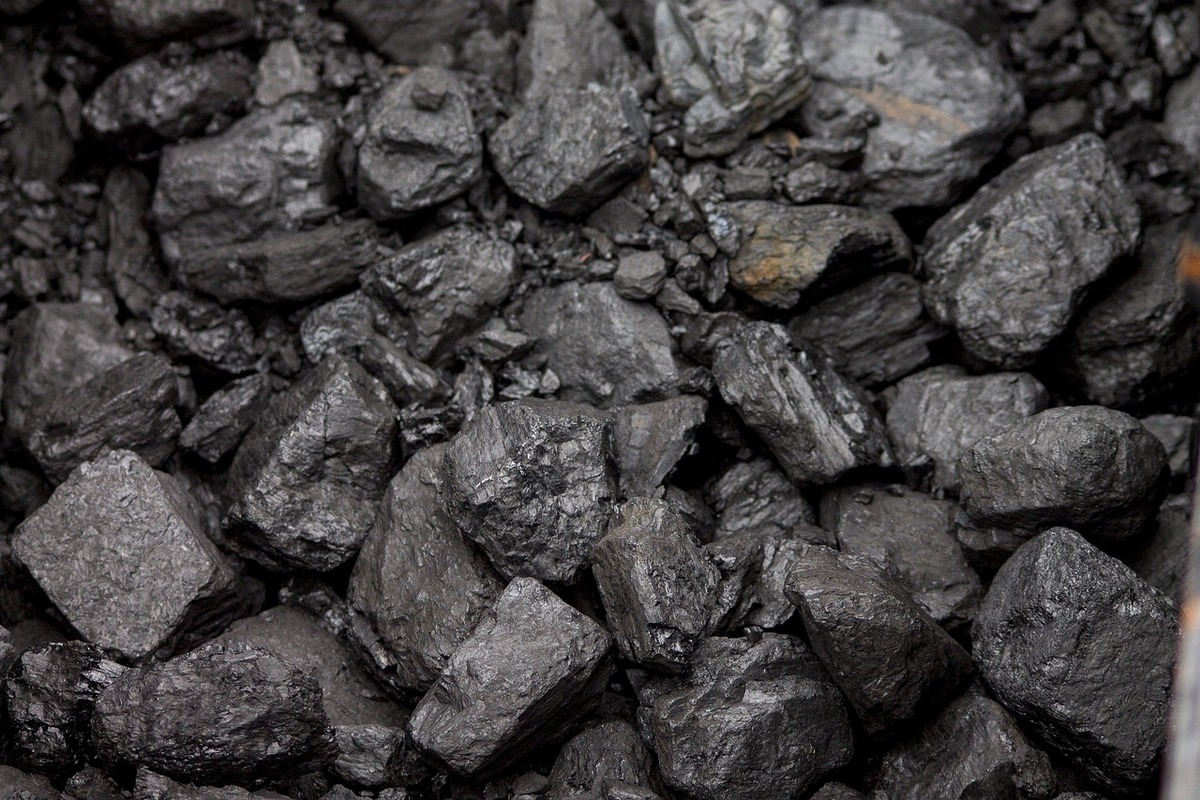 Mieszkańcy nie chcieli węgla po „preferencyjnych” cenach. Gminie zostały spore jego zapasy