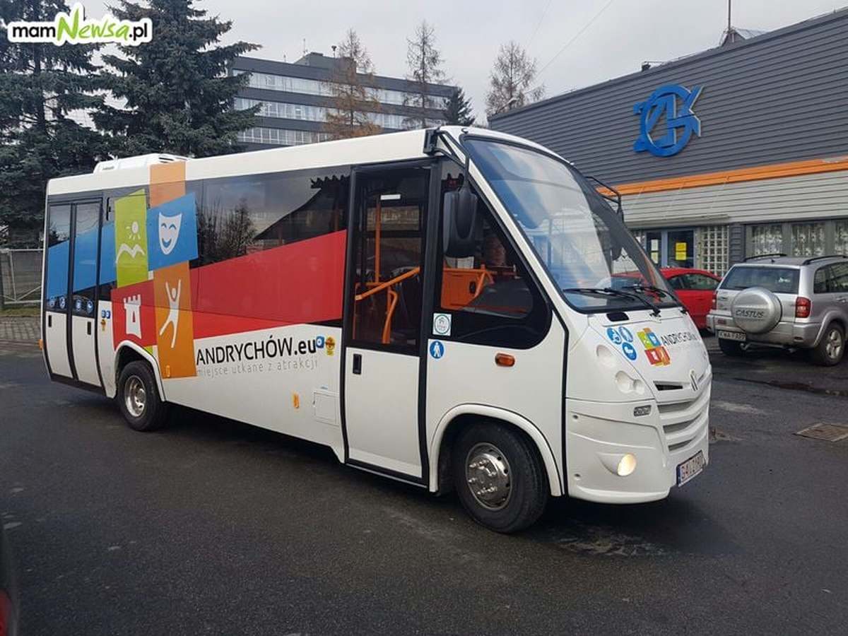 Kto pokieruje gminnymi autobusami w Andrychowie?