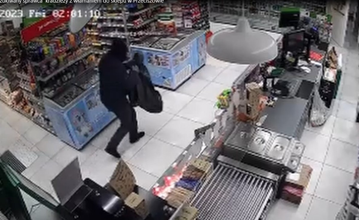 Poszukiwany sprawca włamania do sklepu [VIDEO]