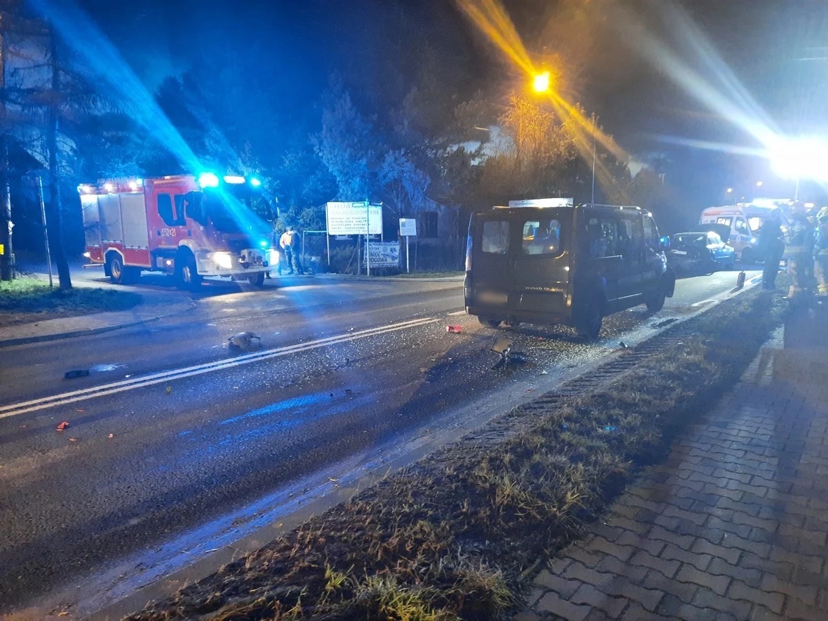Wypadek w Bulowicach, zderzenie trzech samochodów