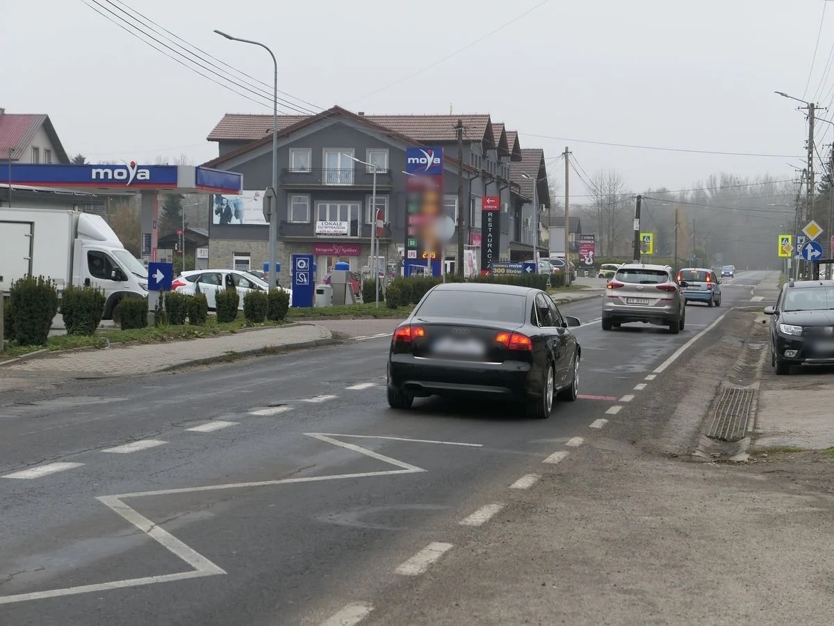 Do końca 2024 roku cała droga Andrychów - Zator ma mieć nowy asfalt