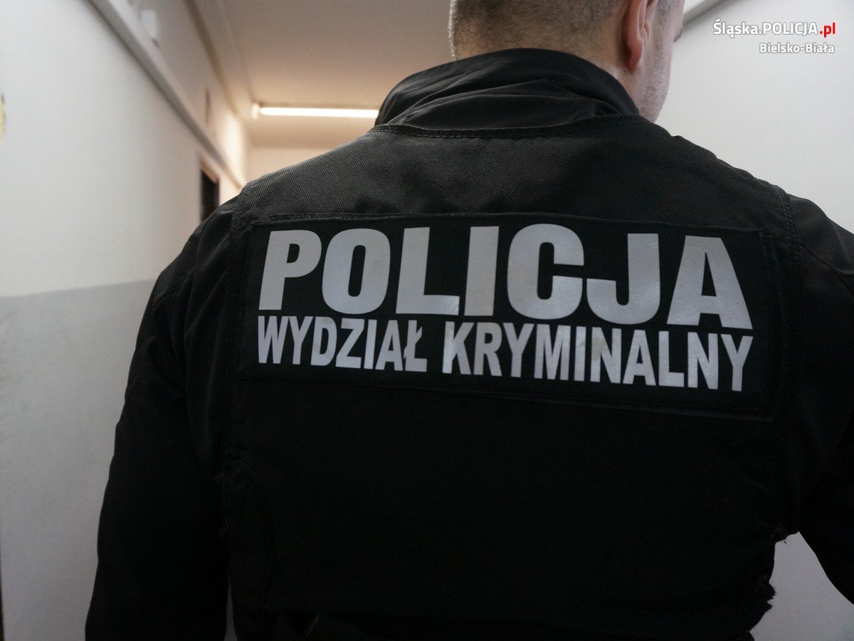 29-latek zatrzymany w Andrychowie. Spał, kiedy przyjechała po niego policja