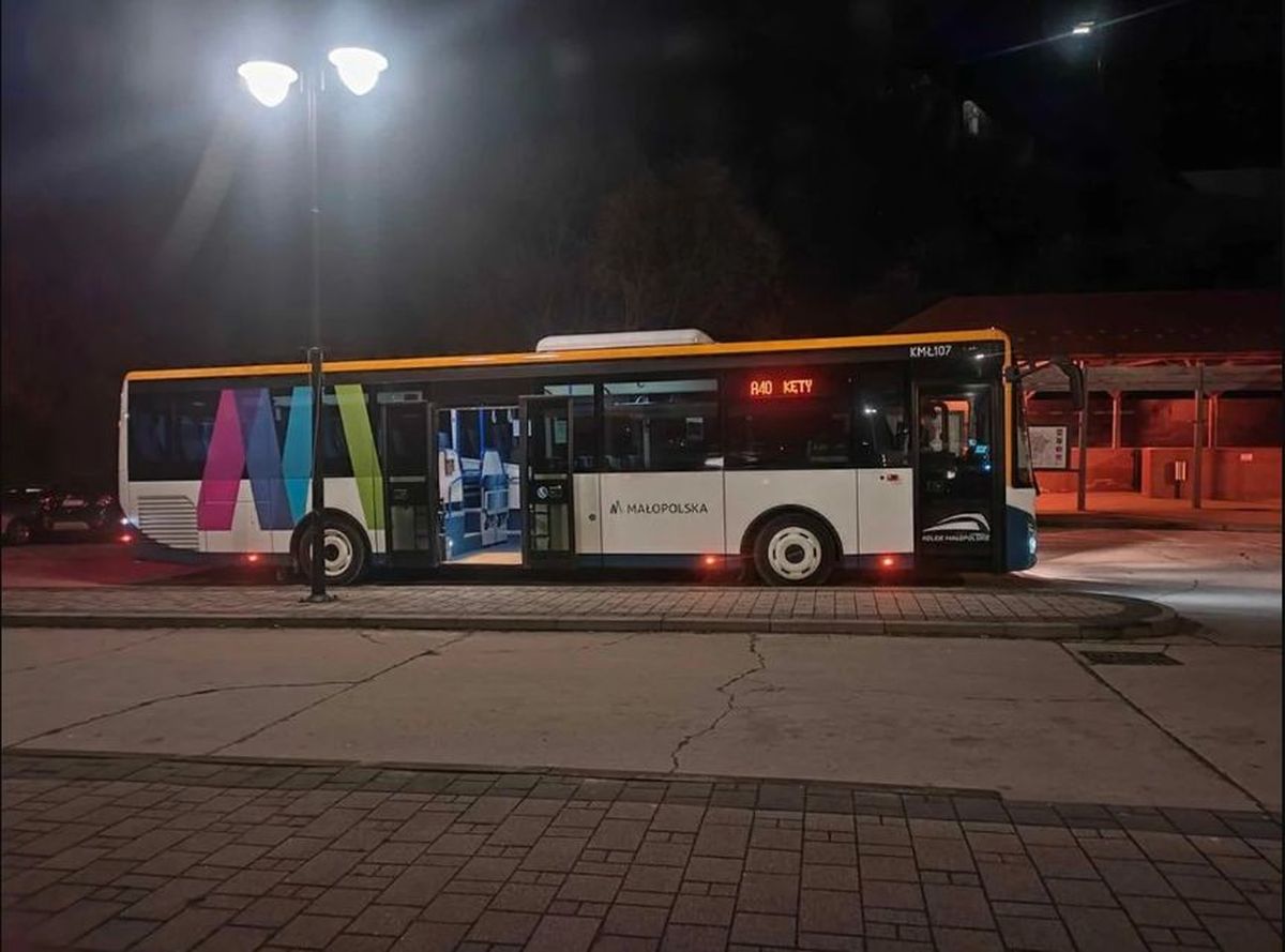 Utrudnienia dla tych, którzy wybiorą się do Krakowa nową linią autobusową. I nie tylko dla nich...