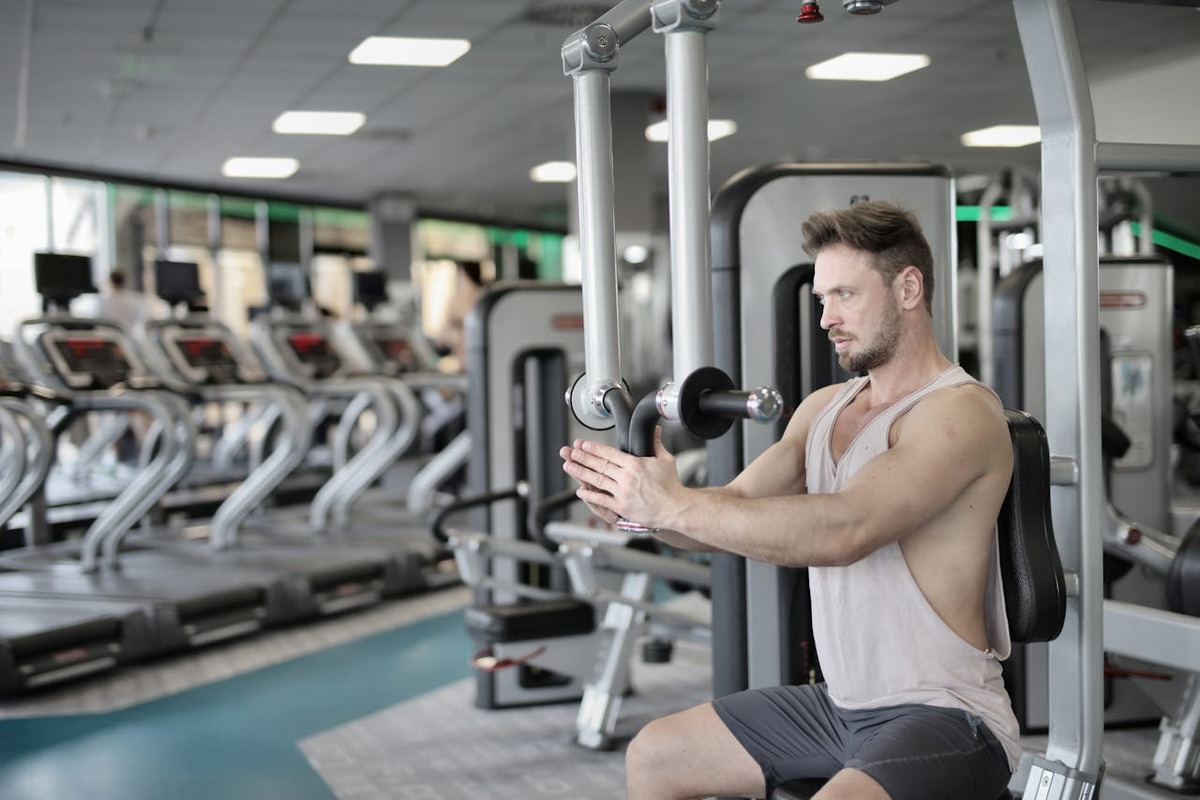 Jak poprawnie wykonać trening mięśniowy? Wskazówki